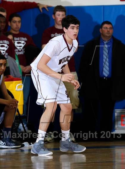 Thumbnail 1 in Bethel vs Notre Dame-Fairfield (SWC Semifinal) photogallery.