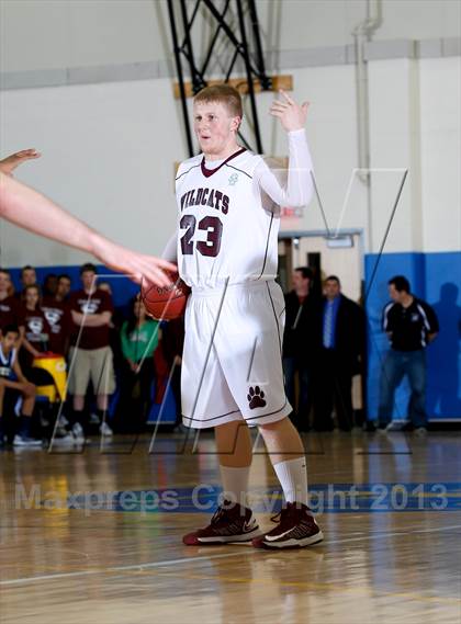 Thumbnail 3 in Bethel vs Notre Dame-Fairfield (SWC Semifinal) photogallery.