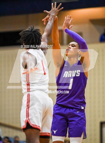 Thumbnail 1 in Morton Ranch vs. Fort Bend Travis (UIL 6A Regional Quarterfinal) photogallery.