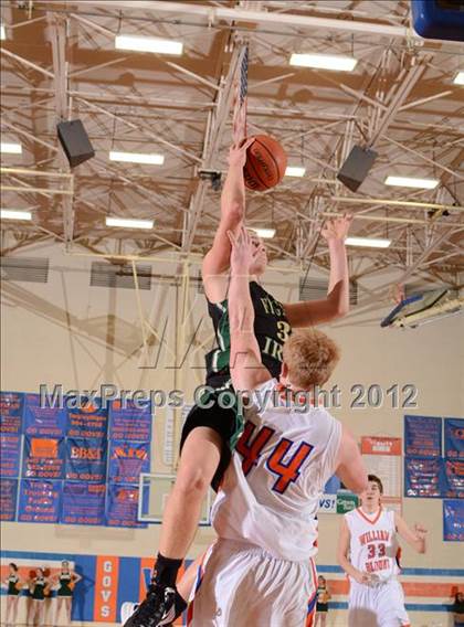 Thumbnail 2 in Knoxville Catholic @ William Blount photogallery.