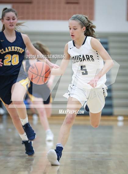 Thumbnail 2 in  Clarkston @ Stoney Creek photogallery.