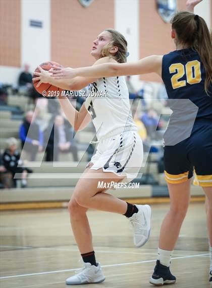 Thumbnail 1 in  Clarkston @ Stoney Creek photogallery.