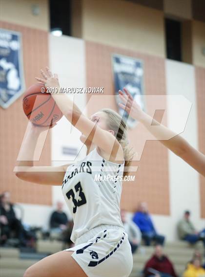 Thumbnail 2 in  Clarkston @ Stoney Creek photogallery.