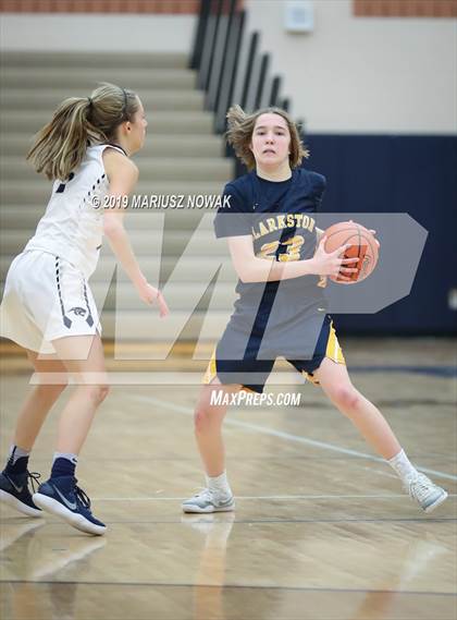 Thumbnail 1 in  Clarkston @ Stoney Creek photogallery.