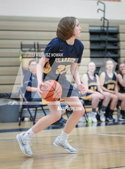 Thumbnail 2 in  Clarkston @ Stoney Creek photogallery.