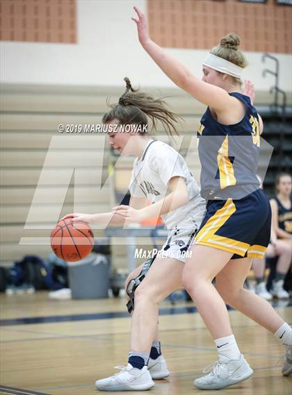 Thumbnail 2 in  Clarkston @ Stoney Creek photogallery.