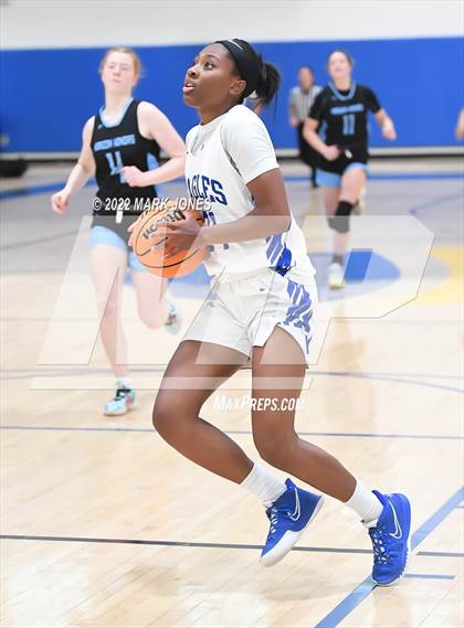 Thumbnail 3 in Phoenix Country Day vs. Horizon Honors (PCDS Desert Classic) photogallery.