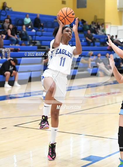 Thumbnail 3 in Phoenix Country Day vs. Horizon Honors (PCDS Desert Classic) photogallery.