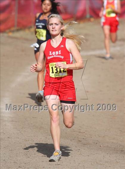 Thumbnail 1 in CIF State Cross Country Championships (D1 Girls) photogallery.