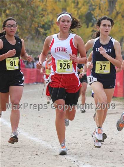 Thumbnail 1 in CIF State Cross Country Championships (D1 Girls) photogallery.