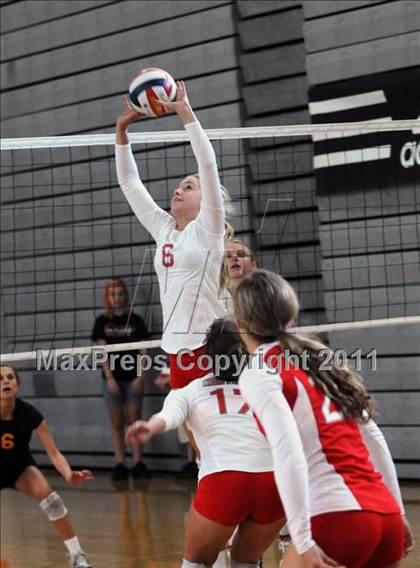 Thumbnail 2 in Mater Dei vs. Notre Dame Academy (Durango Fall Classic) photogallery.