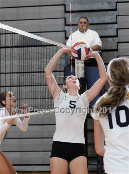Thumbnail 2 in Mater Dei vs. Notre Dame Academy (Durango Fall Classic) photogallery.