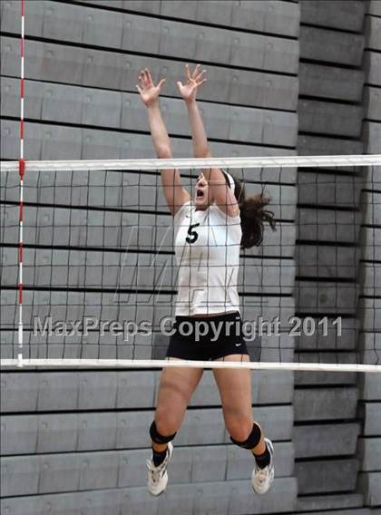Thumbnail 1 in Mater Dei vs. Notre Dame Academy (Durango Fall Classic) photogallery.