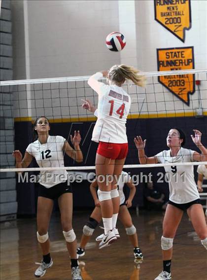 Thumbnail 3 in Mater Dei vs. Notre Dame Academy (Durango Fall Classic) photogallery.