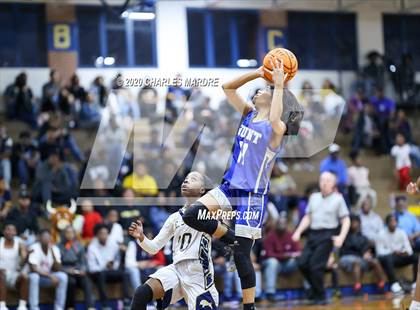 Thumbnail 2 in Hunt vs E.E. Smith (NCHSAA 4th Round Playoffs) photogallery.