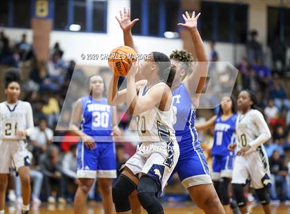 Thumbnail 1 in Hunt vs E.E. Smith (NCHSAA 4th Round Playoffs) photogallery.
