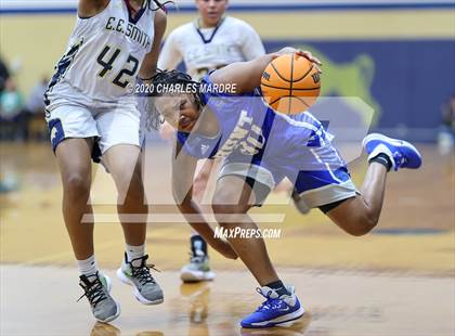 Thumbnail 3 in Hunt vs E.E. Smith (NCHSAA 4th Round Playoffs) photogallery.