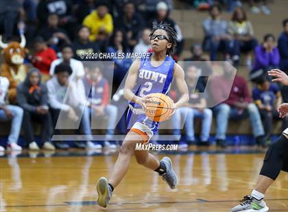 Thumbnail 2 in Hunt vs E.E. Smith (NCHSAA 4th Round Playoffs) photogallery.