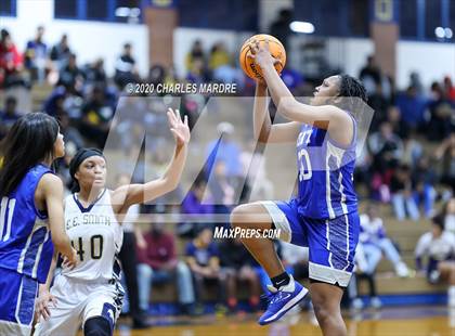 Thumbnail 2 in Hunt vs E.E. Smith (NCHSAA 4th Round Playoffs) photogallery.