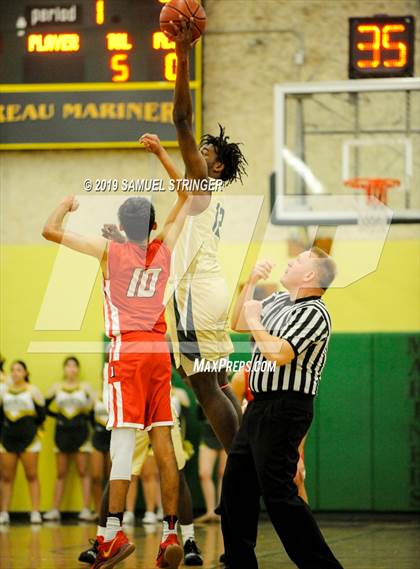 Thumbnail 2 in American @ Moreau Catholic photogallery.