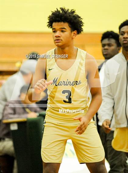 Thumbnail 2 in American @ Moreau Catholic photogallery.