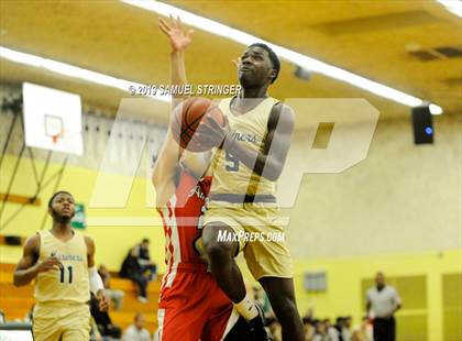 Thumbnail 2 in American @ Moreau Catholic photogallery.