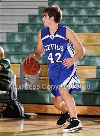 Thumbnail 2 in Unicoi County vs Karns (Pilot Food-Mart Classic)  photogallery.
