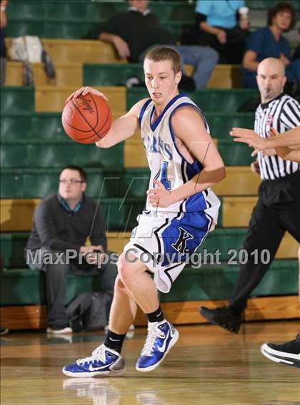 Thumbnail 2 in Unicoi County vs Karns (Pilot Food-Mart Classic)  photogallery.