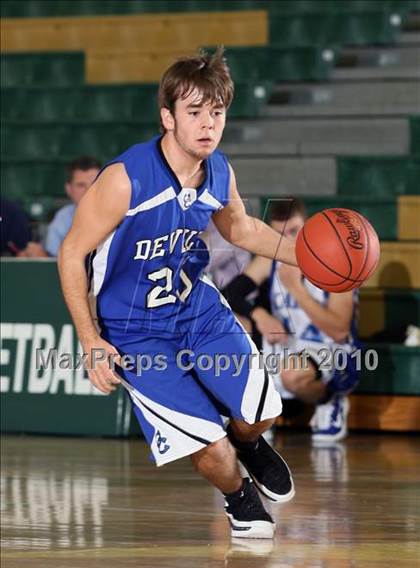 Thumbnail 2 in Unicoi County vs Karns (Pilot Food-Mart Classic)  photogallery.