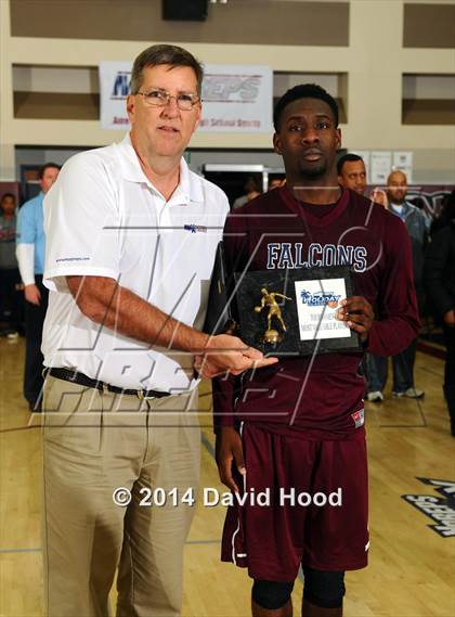 Thumbnail 2 in Sierra Canyon vs. Pebblebrook (MaxPreps Holiday Classic) photogallery.