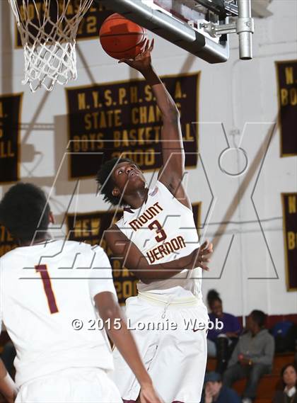 Thumbnail 3 in Mamaroneck vs Mt. Vernon (Coaches vs Cancer Super Classic) photogallery.