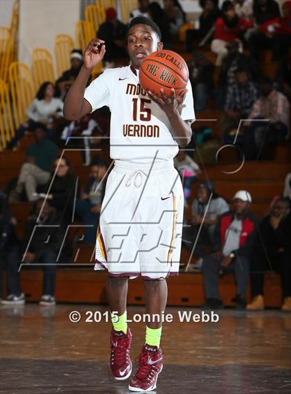 Thumbnail 3 in Mamaroneck vs Mt. Vernon (Coaches vs Cancer Super Classic) photogallery.