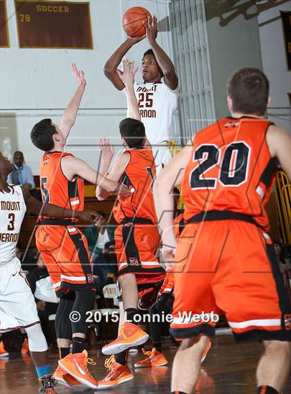 Thumbnail 2 in Mamaroneck vs Mt. Vernon (Coaches vs Cancer Super Classic) photogallery.