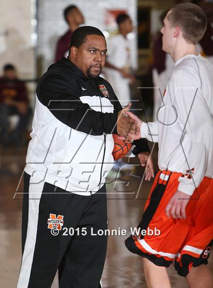 Thumbnail 3 in Mamaroneck vs Mt. Vernon (Coaches vs Cancer Super Classic) photogallery.