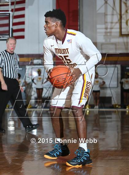 Thumbnail 1 in Mamaroneck vs Mt. Vernon (Coaches vs Cancer Super Classic) photogallery.