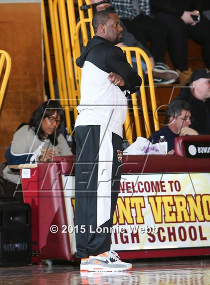 Thumbnail 3 in Mamaroneck vs Mt. Vernon (Coaches vs Cancer Super Classic) photogallery.