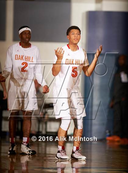 Thumbnail 3 in Providence Day vs. Oak Hill Academy (Phenom Hoops National Showcase) photogallery.