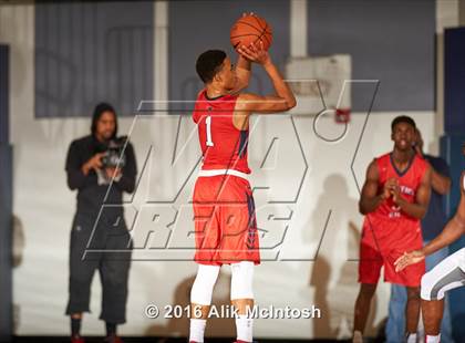 Thumbnail 1 in Providence Day vs. Oak Hill Academy (Phenom Hoops National Showcase) photogallery.