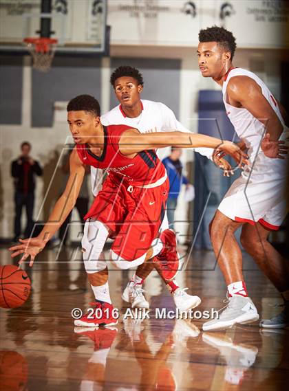 Thumbnail 1 in Providence Day vs. Oak Hill Academy (Phenom Hoops National Showcase) photogallery.