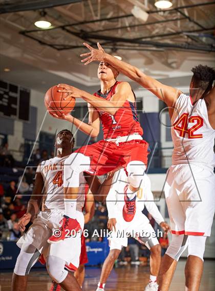 Thumbnail 2 in Providence Day vs. Oak Hill Academy (Phenom Hoops National Showcase) photogallery.