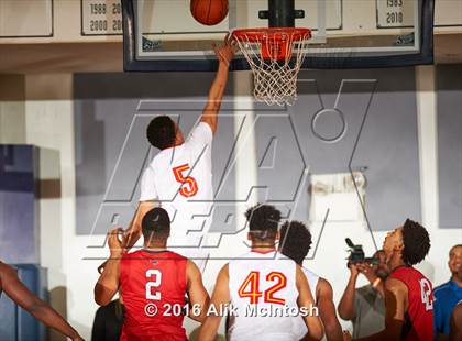 Thumbnail 1 in Providence Day vs. Oak Hill Academy (Phenom Hoops National Showcase) photogallery.