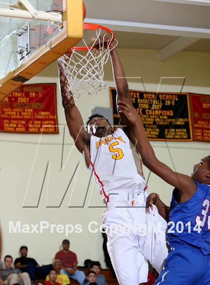 Thumbnail 3 in Serra vs. Fairfax (Fairfax State Preview) photogallery.