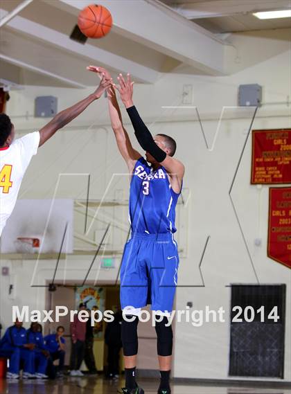 Thumbnail 1 in Serra vs. Fairfax (Fairfax State Preview) photogallery.