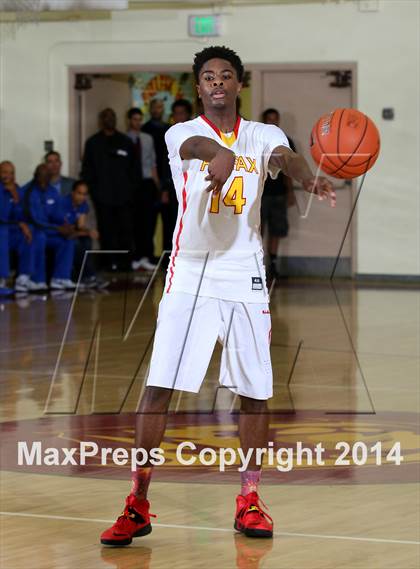 Thumbnail 3 in Serra vs. Fairfax (Fairfax State Preview) photogallery.
