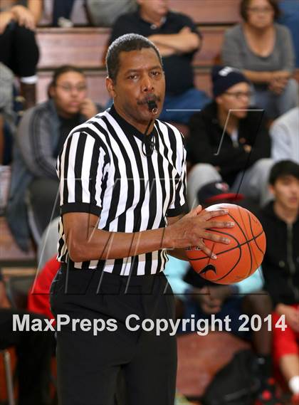 Thumbnail 1 in Serra vs. Fairfax (Fairfax State Preview) photogallery.