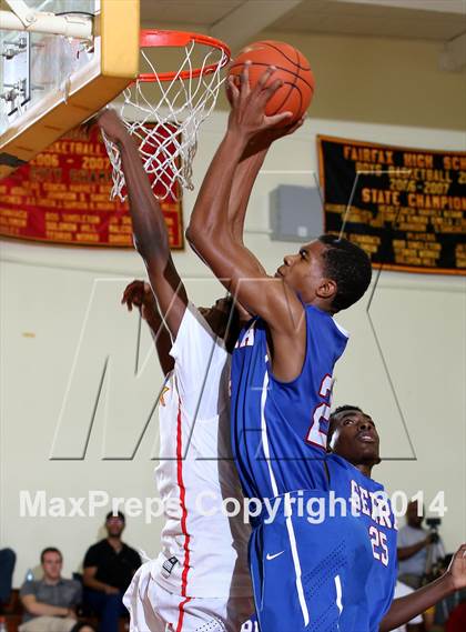 Thumbnail 1 in Serra vs. Fairfax (Fairfax State Preview) photogallery.