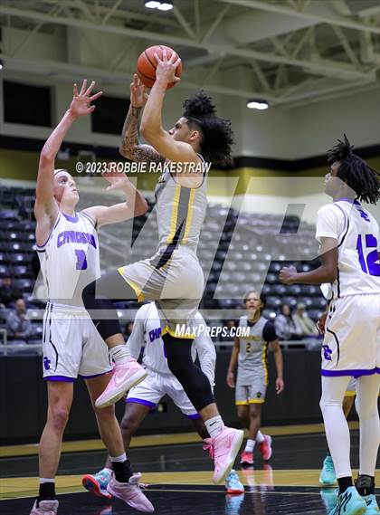 Thumbnail 2 in Crandall vs Dallas Christian (Kaufman Holiday Tournament) photogallery.