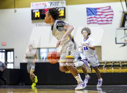 Thumbnail 1 in Crandall vs Dallas Christian (Kaufman Holiday Tournament) photogallery.