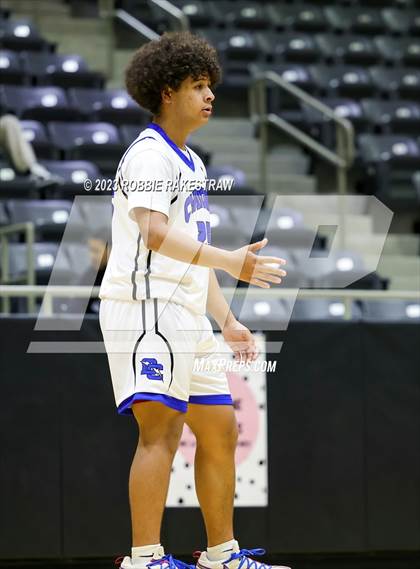 Thumbnail 2 in Crandall vs Dallas Christian (Kaufman Holiday Tournament) photogallery.