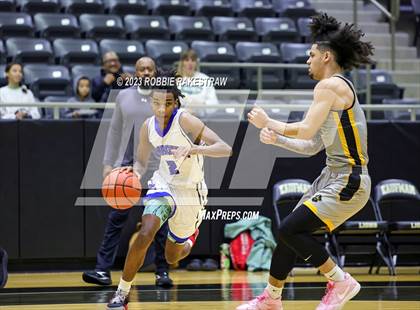 Thumbnail 2 in Crandall vs Dallas Christian (Kaufman Holiday Tournament) photogallery.